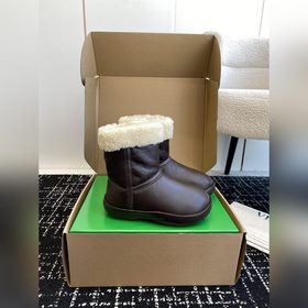 Услуги покупке товаров  Bottega Venet представляет обновленную м