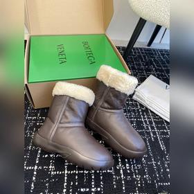 Услуги покупке товаров  Bottega Venet представляет обновленную м