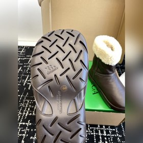 Услуги покупке товаров  Bottega Venet представляет обновленную м