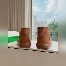 G021Bottega veneta* Осенняя и зимняя коллекция 24s. Ботинки с кру