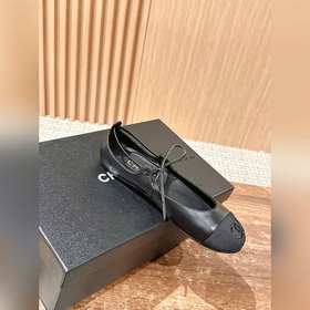 Chanels ultra-popular Mary Jane shoes from the early spring Milan