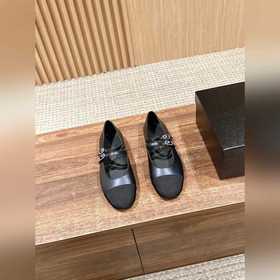 Chanel ретро туфли Mary Jane с двойной застежкой и стразами Класс