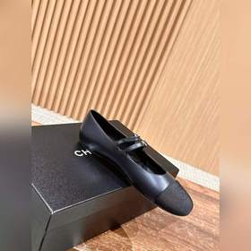 Chanel ретро туфли Mary Jane с двойной застежкой и стразами Класс