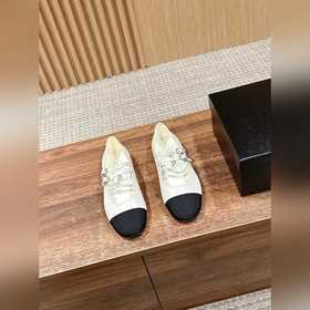 Chanel ретро туфли Mary Jane с двойной застежкой и стразами Класс