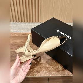 Новые сандалии Chanel Mary Jane с невероятной красотой Круглый кв