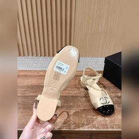 Новые сандалии Chanel Mary Jane с невероятной красотой Круглый кв
