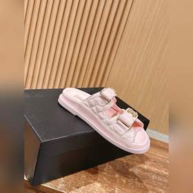 Сандалии Chanel с липучкой Каждый год в классической коллекции C