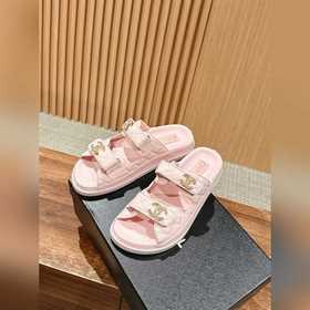 Сандалии Chanel с липучкой Каждый год в классической коллекции C