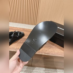 Сандалии Chanel с липучкой Каждый год в классической коллекции C