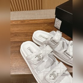 Сандалии Chanel с липучкой Каждый год в классической коллекции C