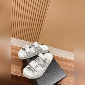 Сандалии Chanel с липучкой Каждый год в классической коллекции C