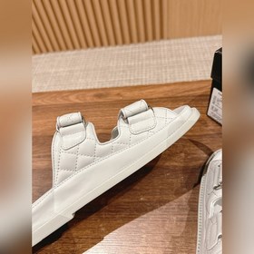 Сандалии Chanel с липучкой Каждый год в классической коллекции C