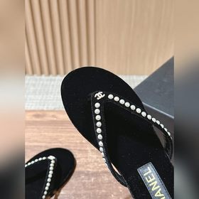 Chanel жемчужные сандалии Оригинальная модель, приобретенная сраз