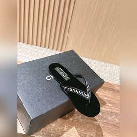 Chanel жемчужные сандалии Оригинальная модель, приобретенная сраз