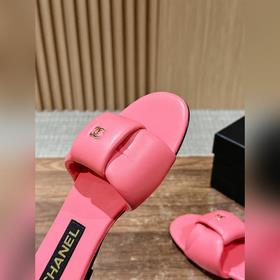 Новейшие туфли Chanel с плоской подошвой и двойным логотипом C Эт