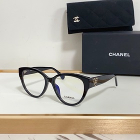 Очки Chanel сердечком для ценителей стиля Оправа одного цвета с б