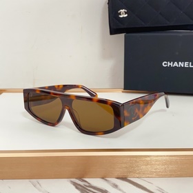 Солнцезащитные очки Chanel очень красивые. Новая модель с двухцве