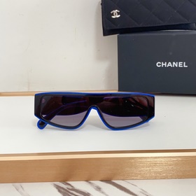 Солнцезащитные очки Chanel очень красивые. Новая модель с двухцве