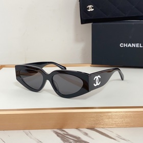 Солнцезащитные очки Chanel очень красивы. Новый дизайн с двухцвет