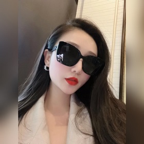 Никто не может отказаться от Chanel Ch5422