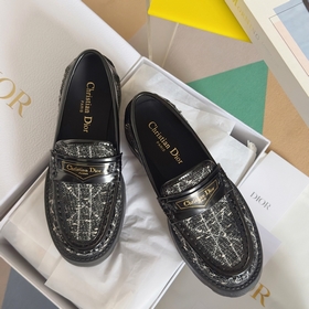Топовая версия： женская модель Dior Новейшая серия Boy от Dior Л