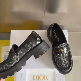 Топовая версия： женская модель Dior Новейшая серия Boy от Dior Л