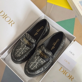 Топовая версия： женская модель Dior Новейшая серия Boy от Dior Л