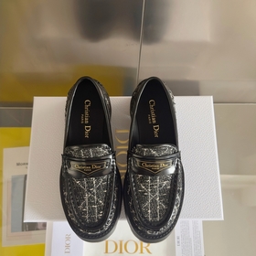 Топовая версия： женская модель Dior Новейшая серия Boy от Dior Л