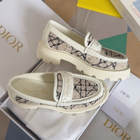 Топовая версия： женская модель Dior Новейшая серия Boy от Dior Л