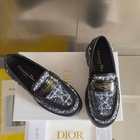 Топовая версия： женская модель Dior Новейшая серия Boy от Dior Л
