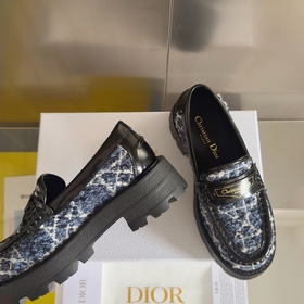 Топовая версия： женская модель Dior Новейшая серия Boy от Dior Л