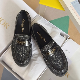 Топовая версия： женская модель Dior Новейшая серия Boy от Dior Л