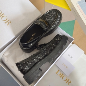 Топовая версия： женская модель Dior Новейшая серия Boy от Dior Л