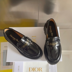 Топовая версия： женская модель Dior Новейшая серия Boy от Dior Л