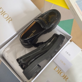 Топовая версия： женская модель Dior Новейшая серия Boy от Dior Л