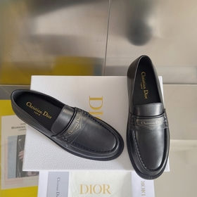 Топовая версия： женская модель Dior Новейшая серия Boy от Dior Л