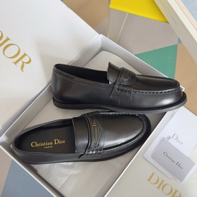 Топовая версия： женская модель Dior Новейшая серия Boy от Dior Л