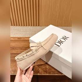 Новая модель лофей от Dior для весны-лета. Создана для первого по