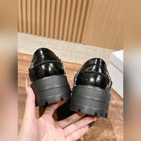 Новые лоферы Dior Эти лоферы Dior Boy на толстой подошве воплоща