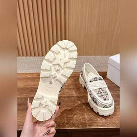 Новые лоферы Dior Эти лоферы Dior Boy на толстой подошве воплоща