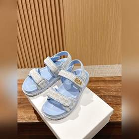 Новейшие модные сандалии от Dior. Классическая модель с обновленн