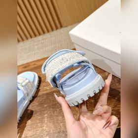 Новейшие модные сандалии от Dior. Классическая модель с обновленн
