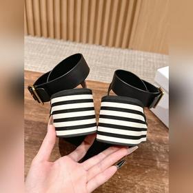 Новые сандалии на танкетке от Dior. Верх из импортного кокосового