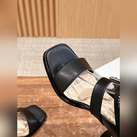 Новые высокие босоножки на каблуке от Dior в стиле римских сандал
