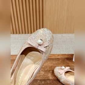 Новые весенне-летние сандалии Dior с жемчужными стразами. Верх из