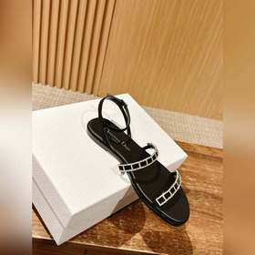 #Dior летняя новинка с бриллиантовой застежкой, плоской подошвой