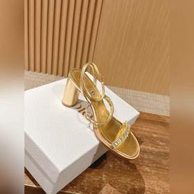 #Dior летняя новинка с бриллиантовой застежкой, плоской подошвой