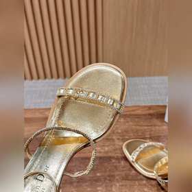 #Dior летняя новинка с бриллиантовой застежкой, плоской подошвой 