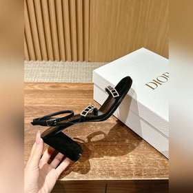 #Dior летняя новинка с бриллиантовой застежкой, плоской подошвой 
