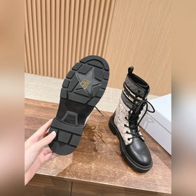 【Piri】 Новые легкие ботинки с вышивкой от Dior Элегантные ботинк